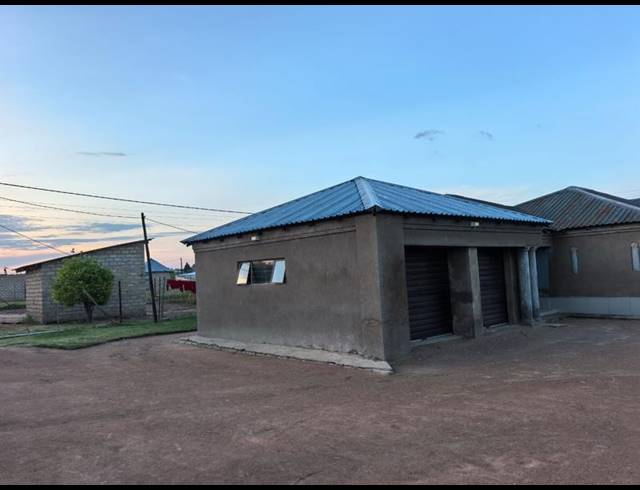 4 BEDROOM HOUSE FOR SALE IN MANKWENG